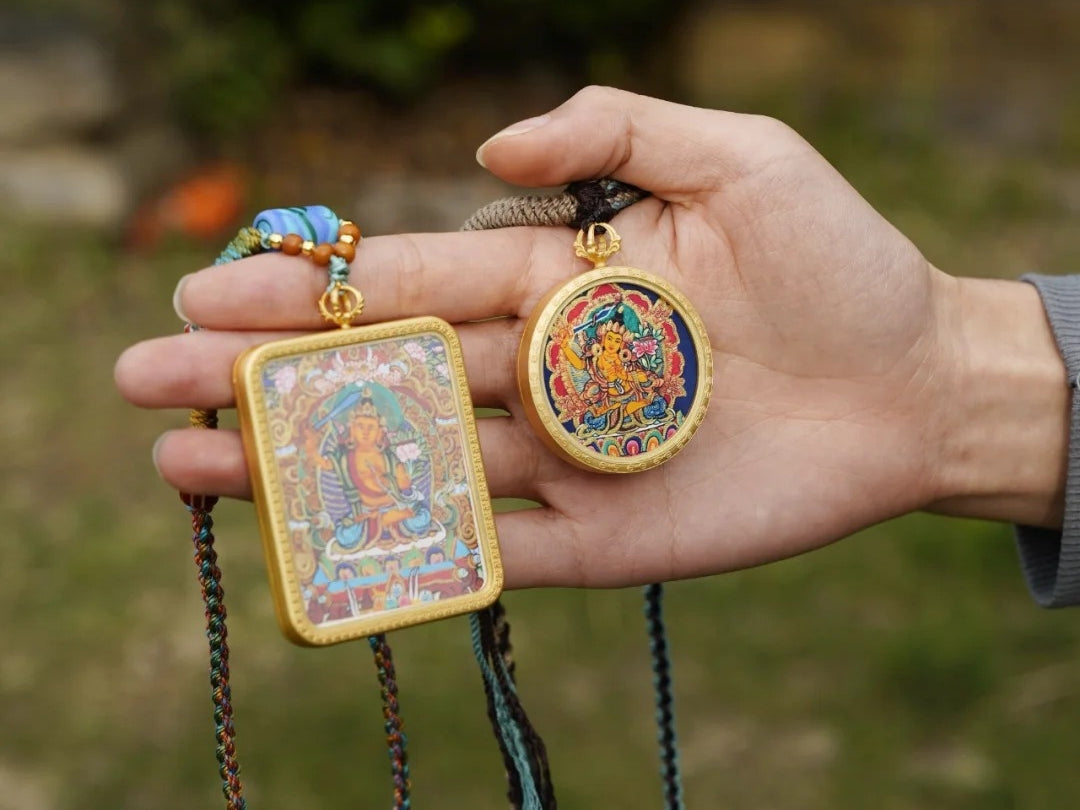 Zodiac Energy Meets Sacred Art: Why Aries to Pisces Are Wearing Thangka & Buddha Pendants