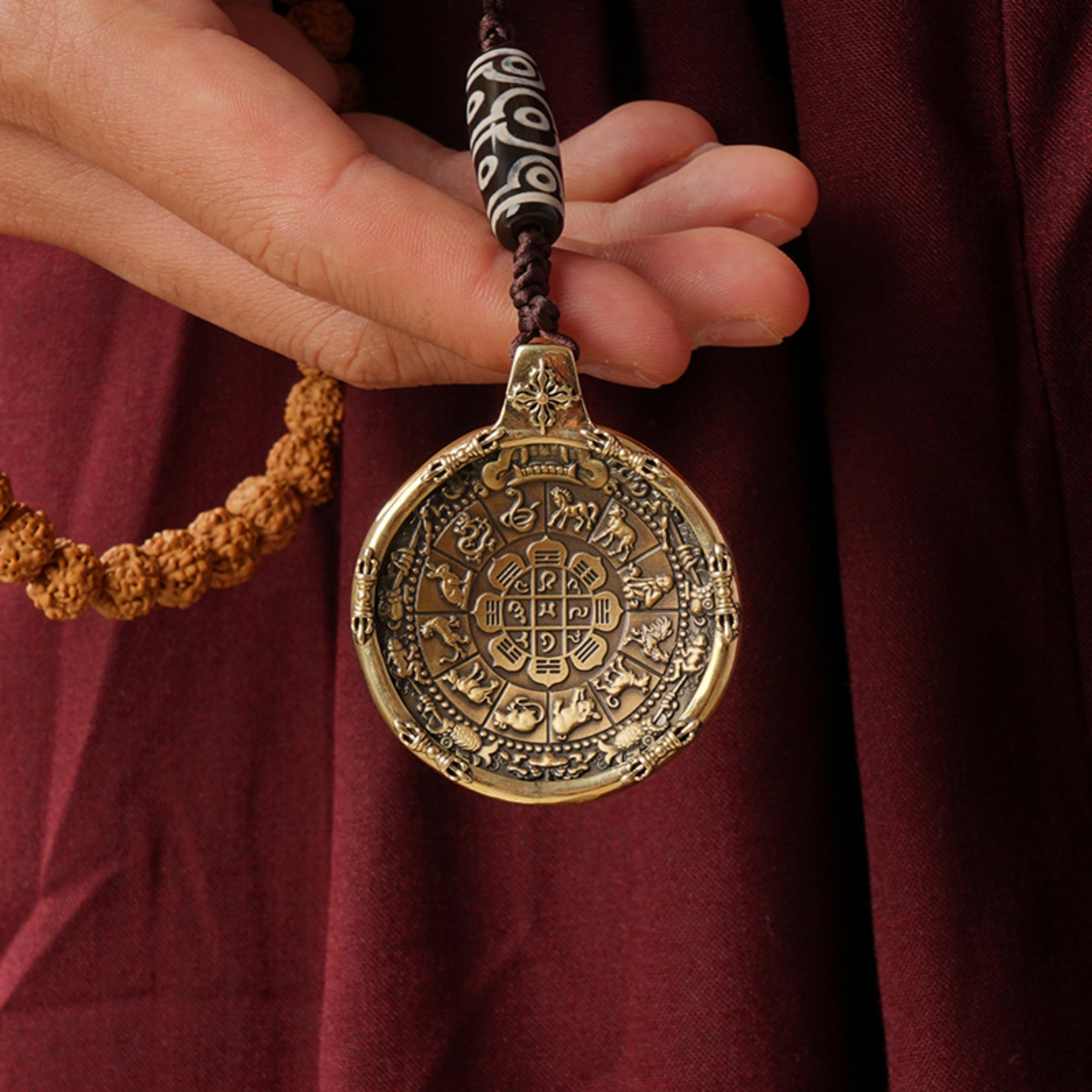 Tibetan Buddhist Dzi Beads Brass Amulet