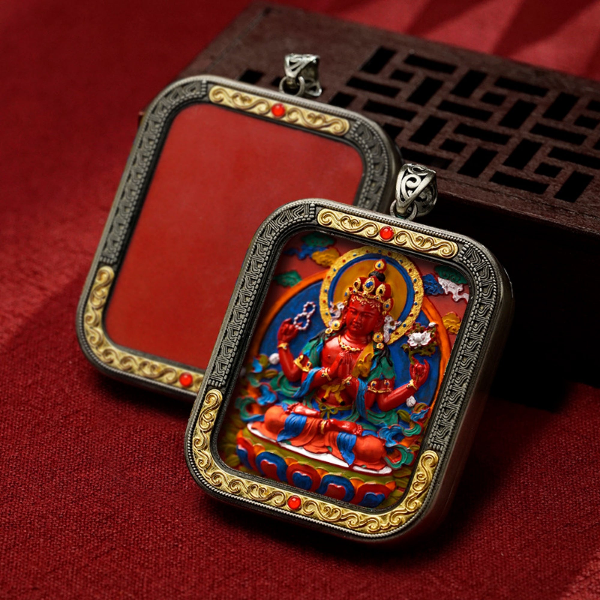 QiLing Aura Hand-Painted Thangka Buddha Pendant (Ga Wu Box)