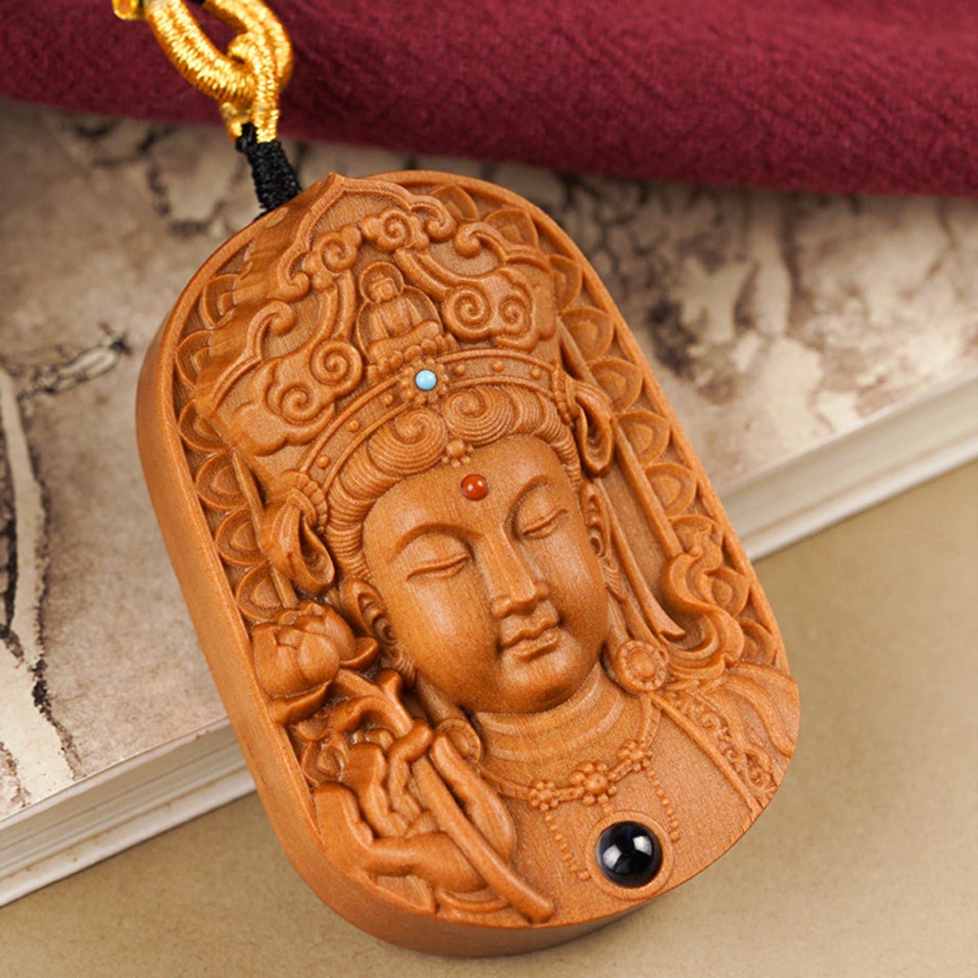 QiLing Aura Hand-Carved Sandalwood Guanyin Buddha Pendant Necklace