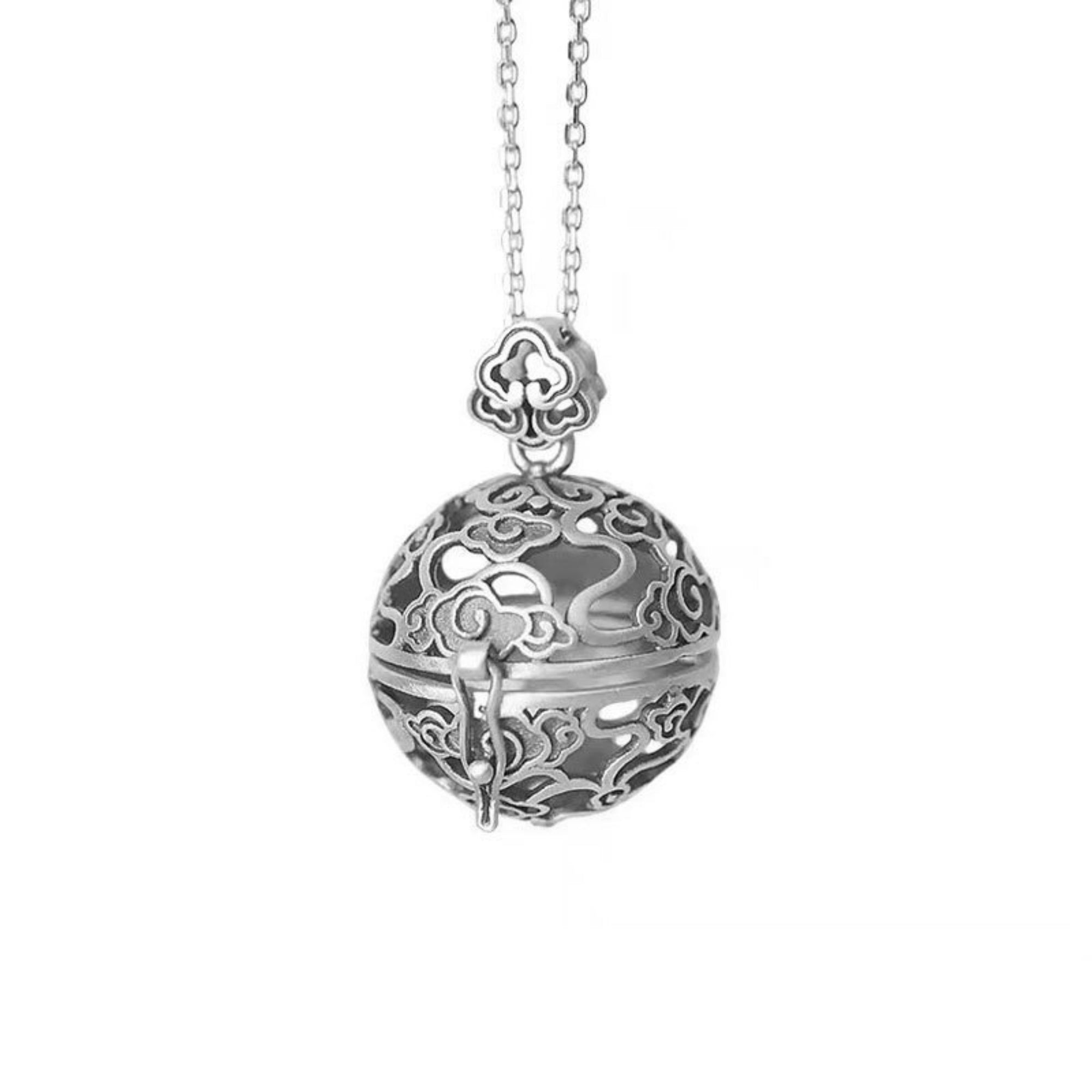 QiLing Aura Hollow Cloud Carving Scented Pendant Necklace