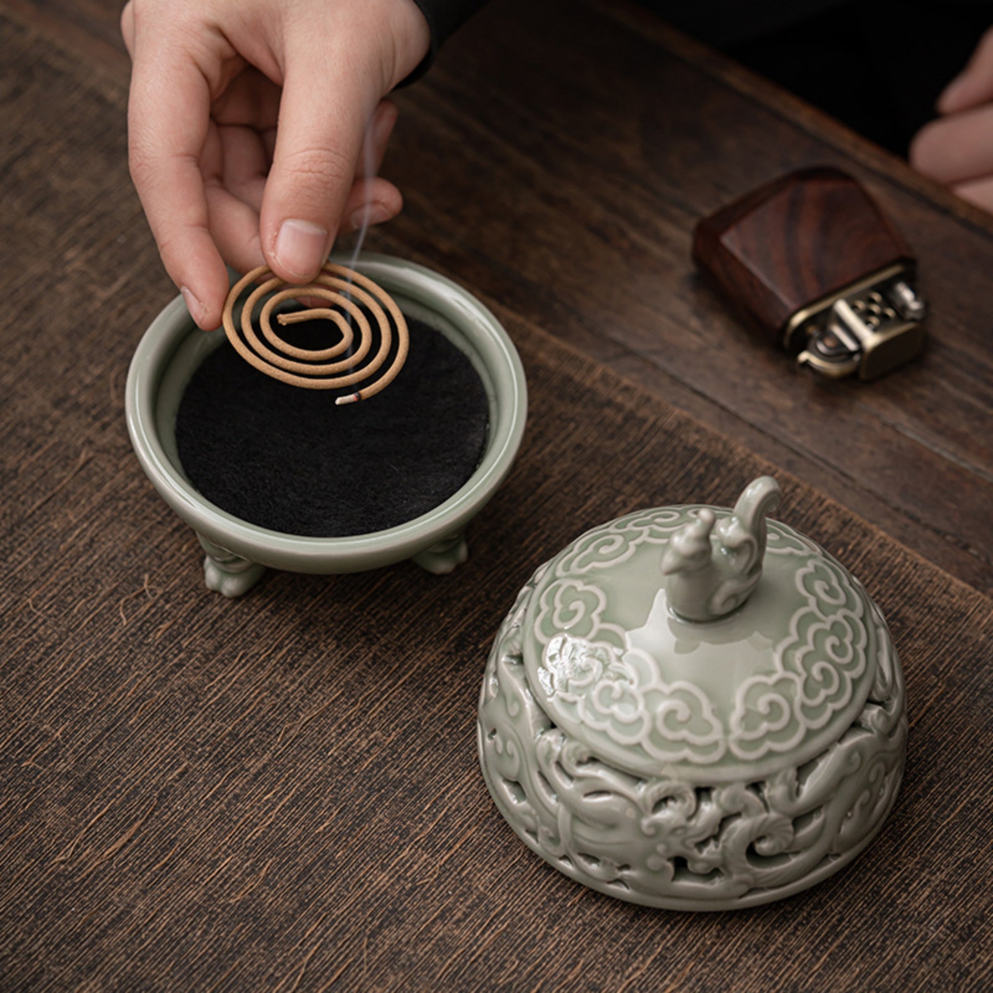 QiLing Aura Vermilion Bird Ceramic Incense Burner