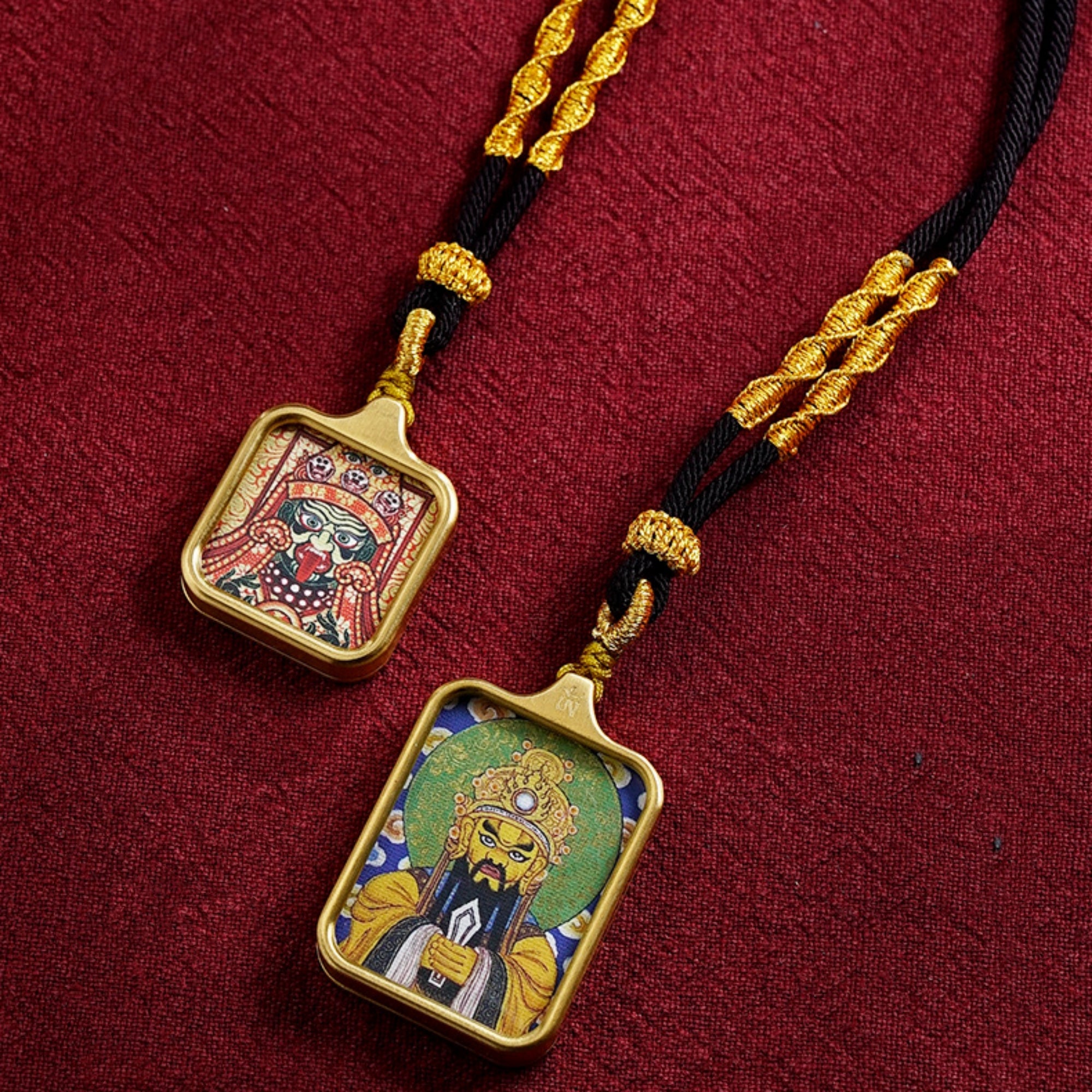 QiLing Aura Hand-Painted Tibetan Thangka Pendant Necklace Amulet