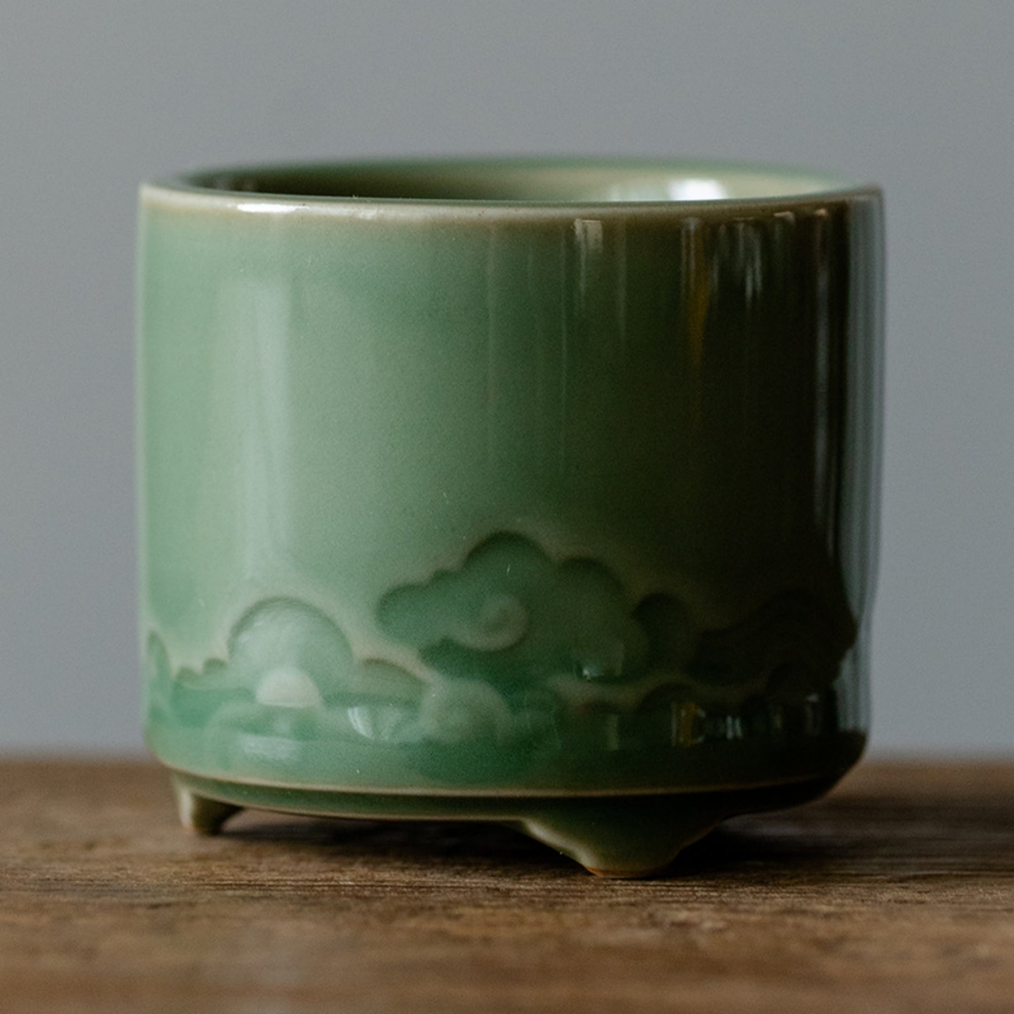 QiLing Aura Yue Kiln Celadon Cloud Incense Burner