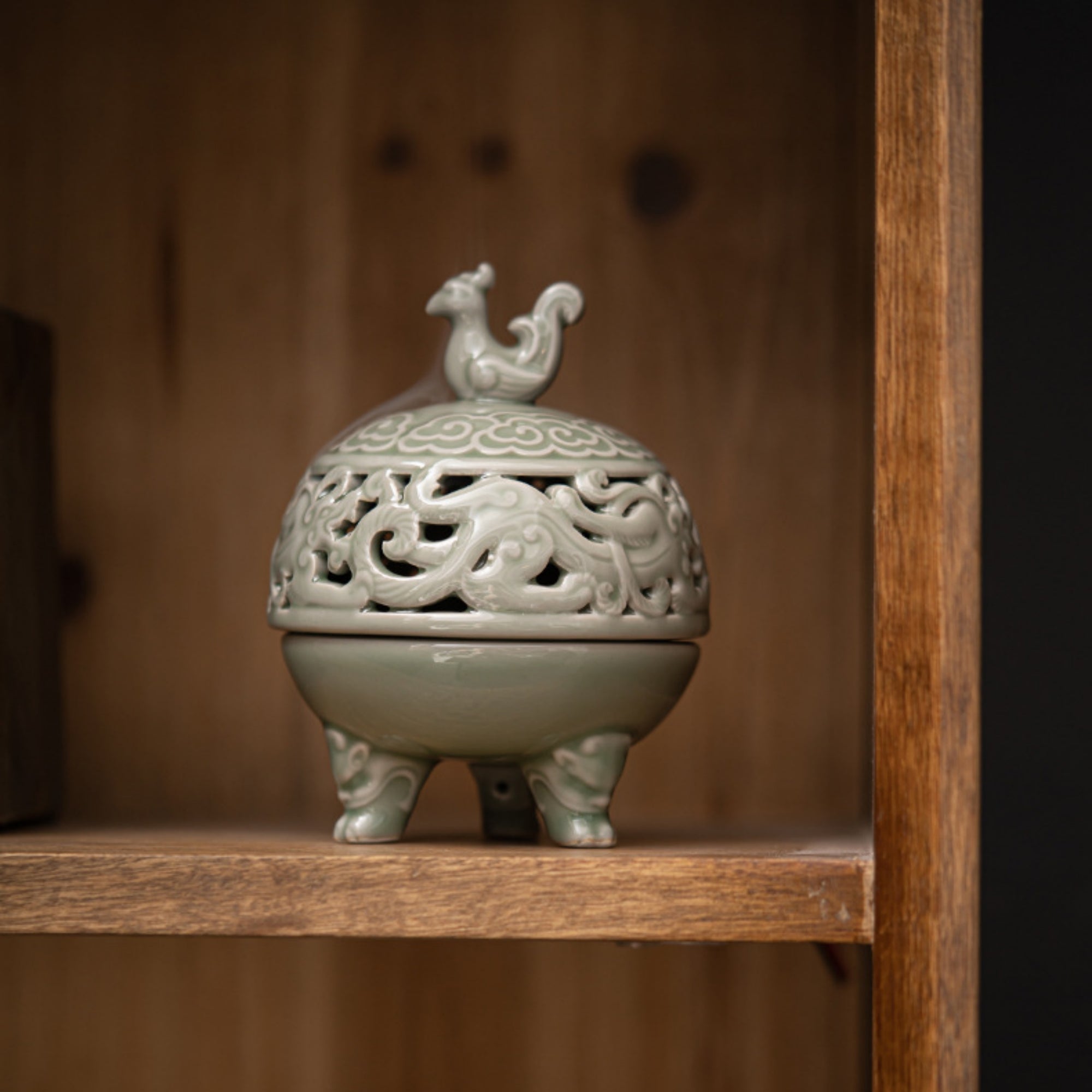 QiLing Aura Vermilion Bird Ceramic Incense Burner