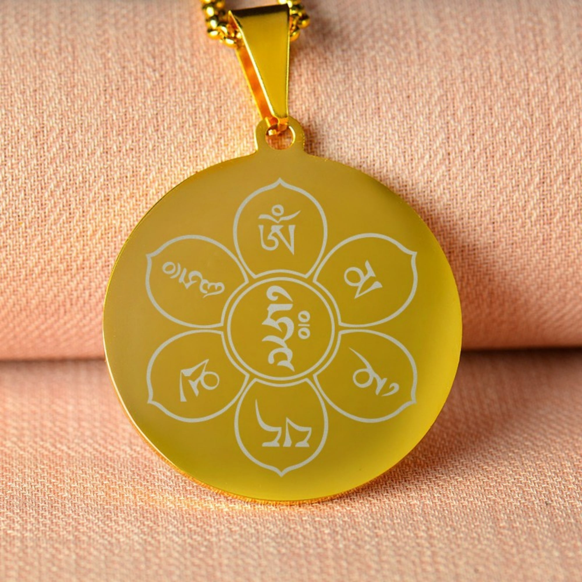 QiLing Aura Tibetan Buddhist Scripture & Mantra Necklace