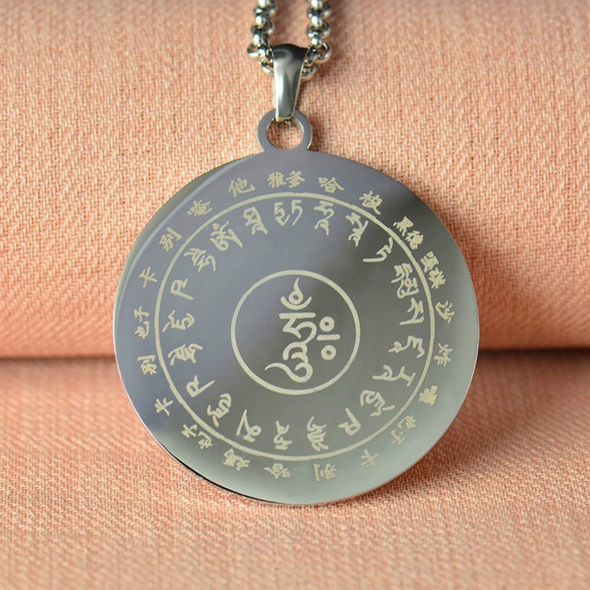 QiLing Aura Tibetan Buddhist Scripture & Mantra Necklace