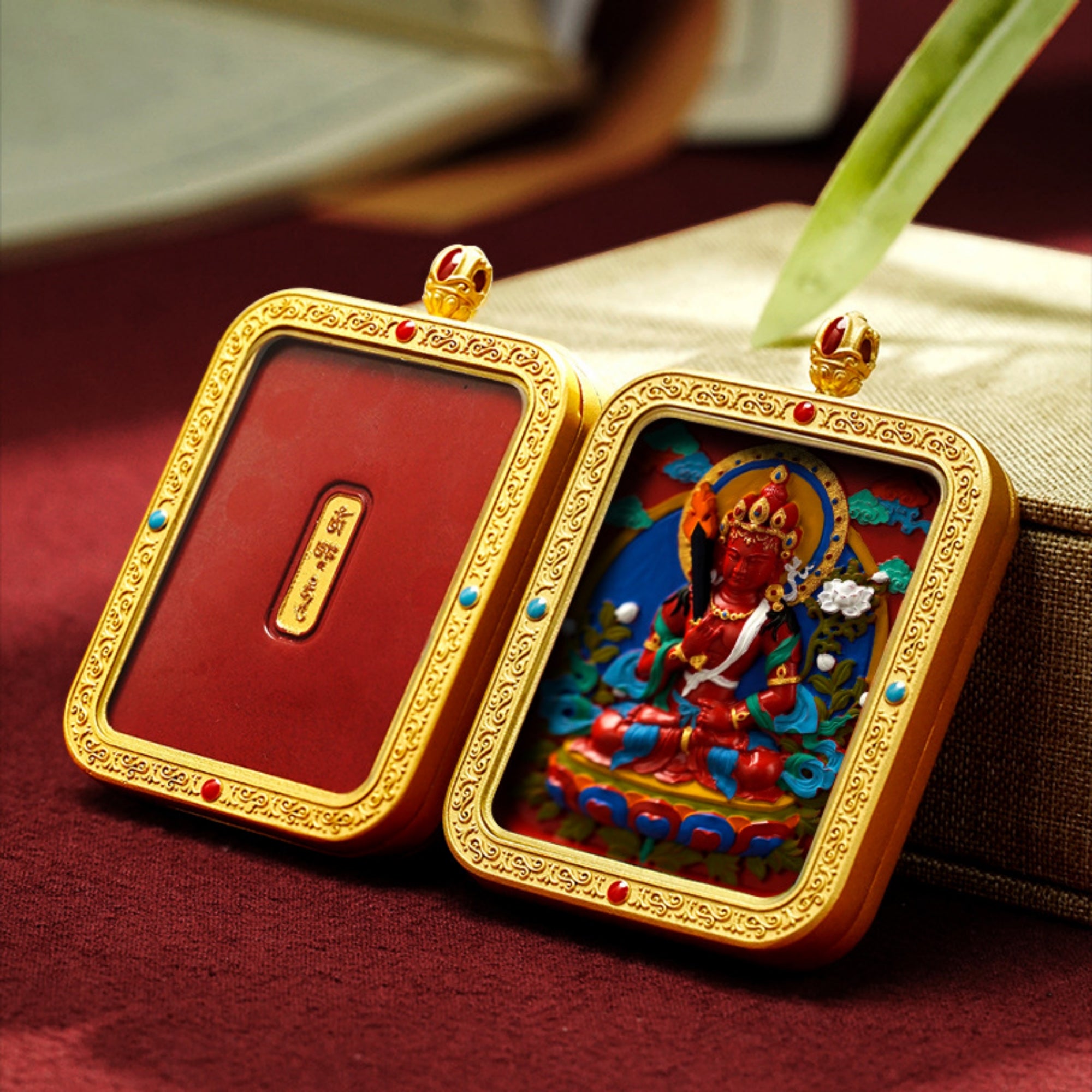 QiLing Aura Hand-Painted Thangka Red Sand Brass Pendant Necklace (Ga Wu Box)