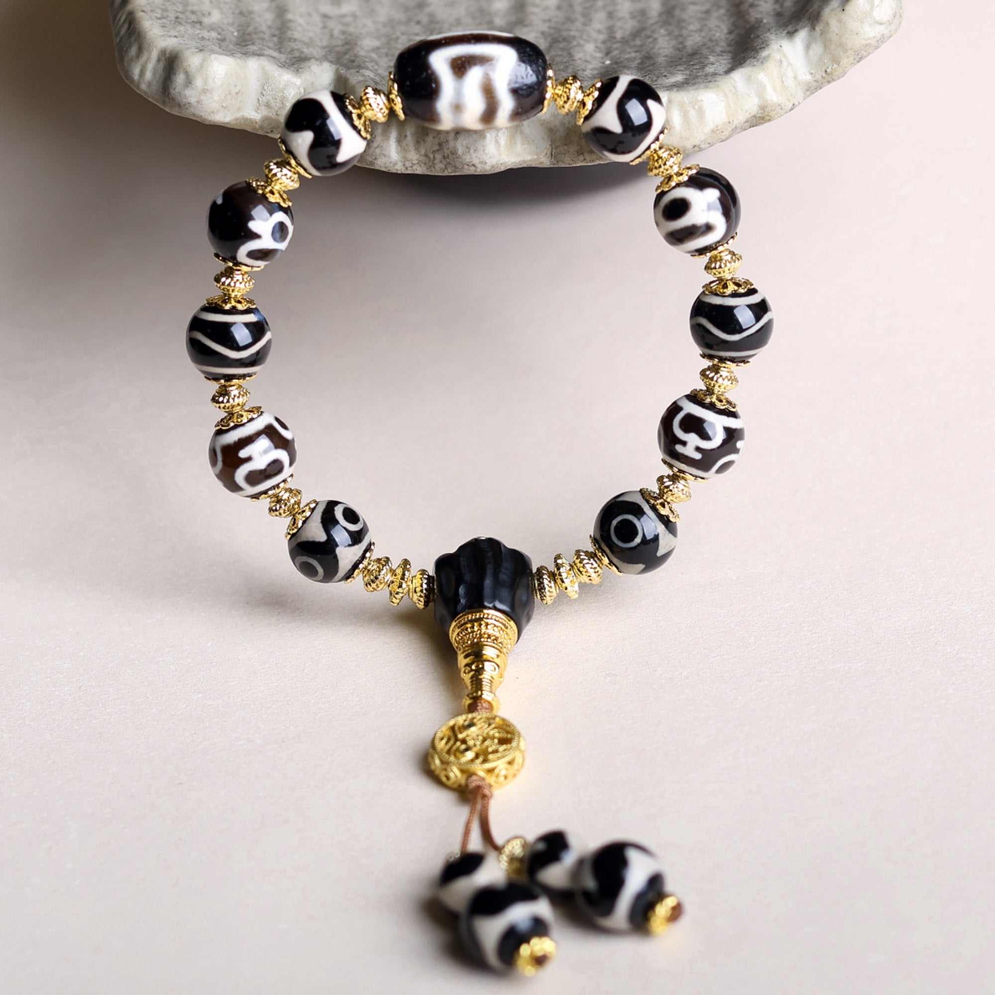 Tibetan Amulet Obsidian Bracelet