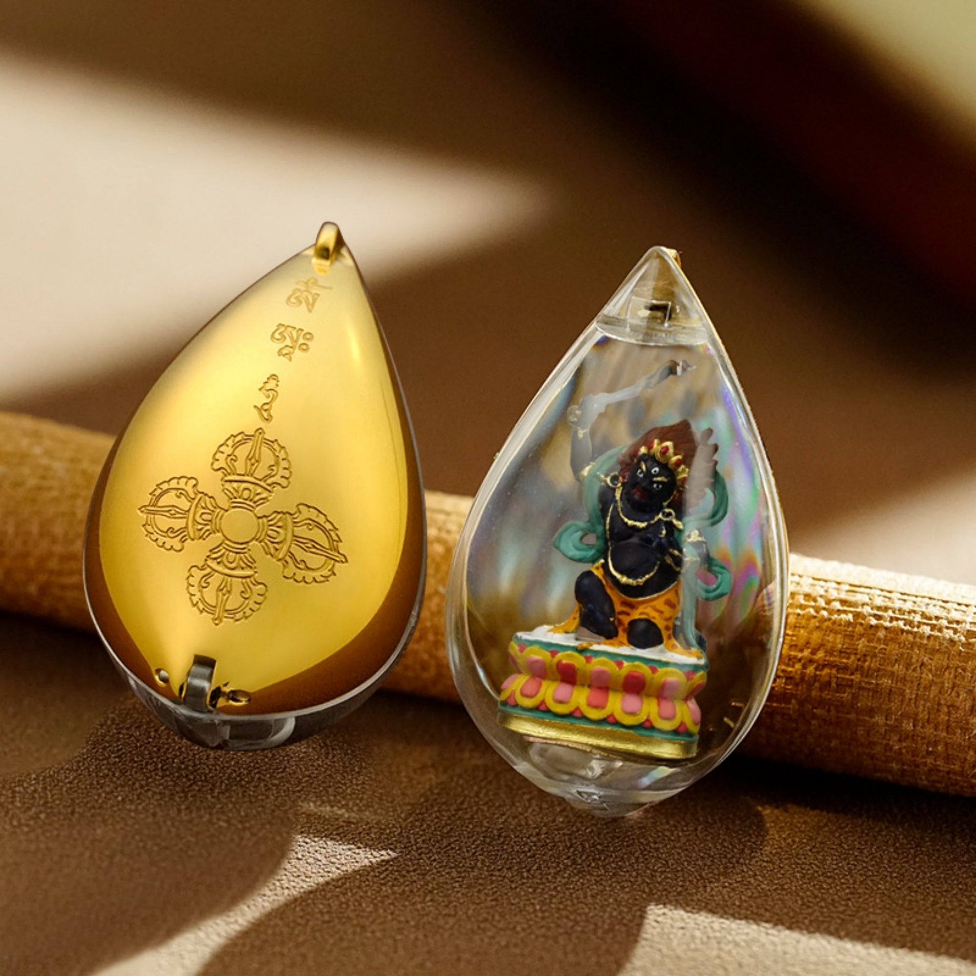 QiLing Aura Hand-Painted 3D Teardrop Tibetan Buddha Pendant Necklace (Gawu Box)